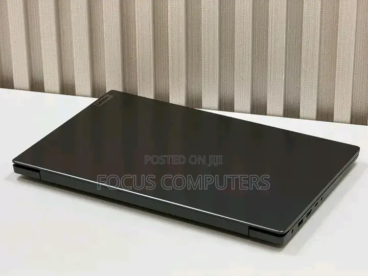 Laptop Lenovo V14 G3 IAP 12GB Intel Core i5 SSD 128GB
