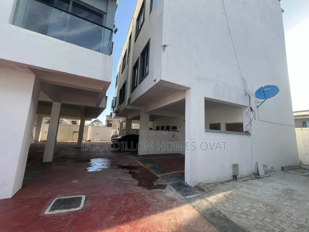 3bdrm Duplex in Ologolo Lekki Lagos for rent