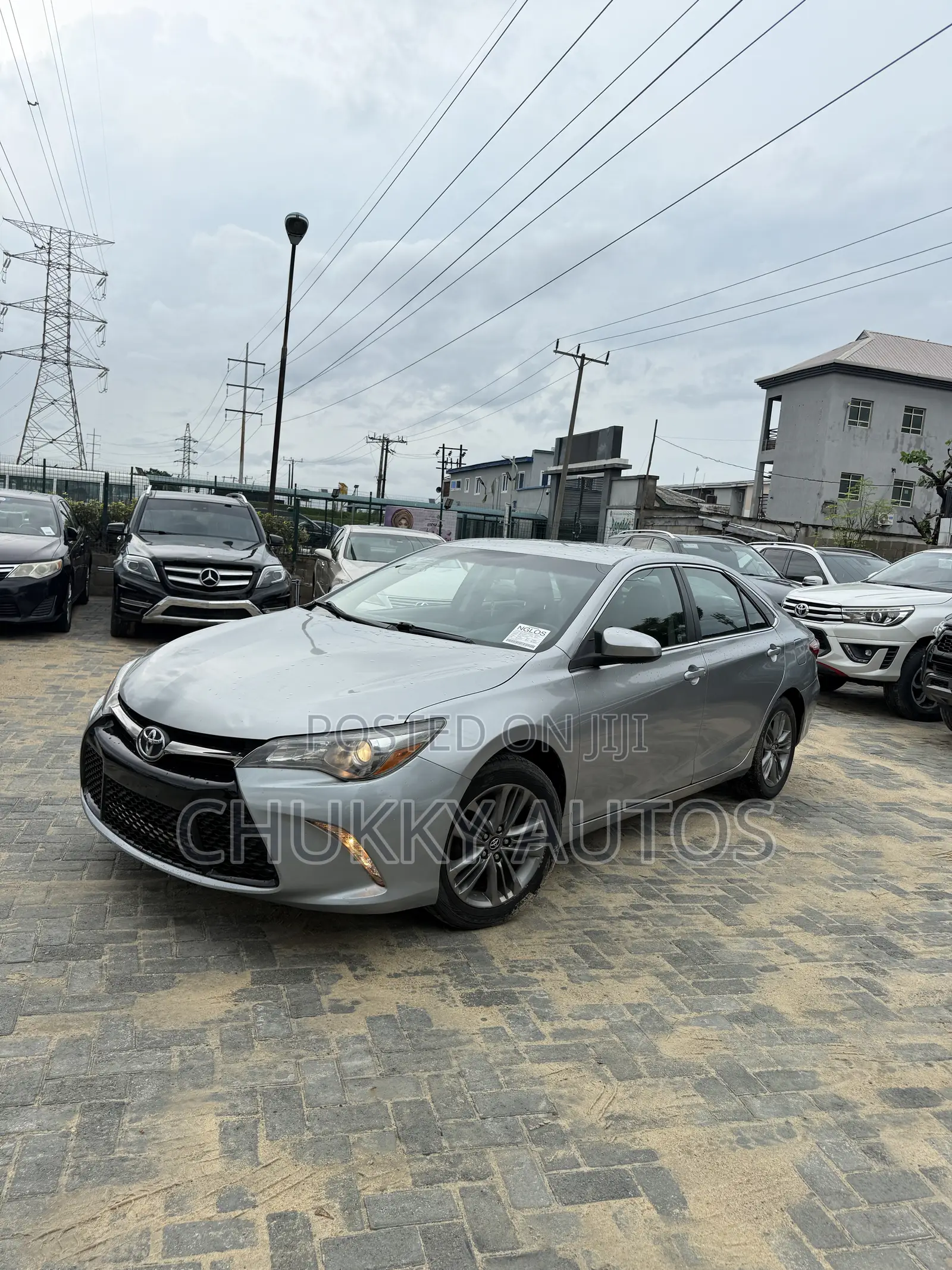 Toyota Camry SE 4dr Sedan (2.5L 4cyl 6A) 2017 Silver