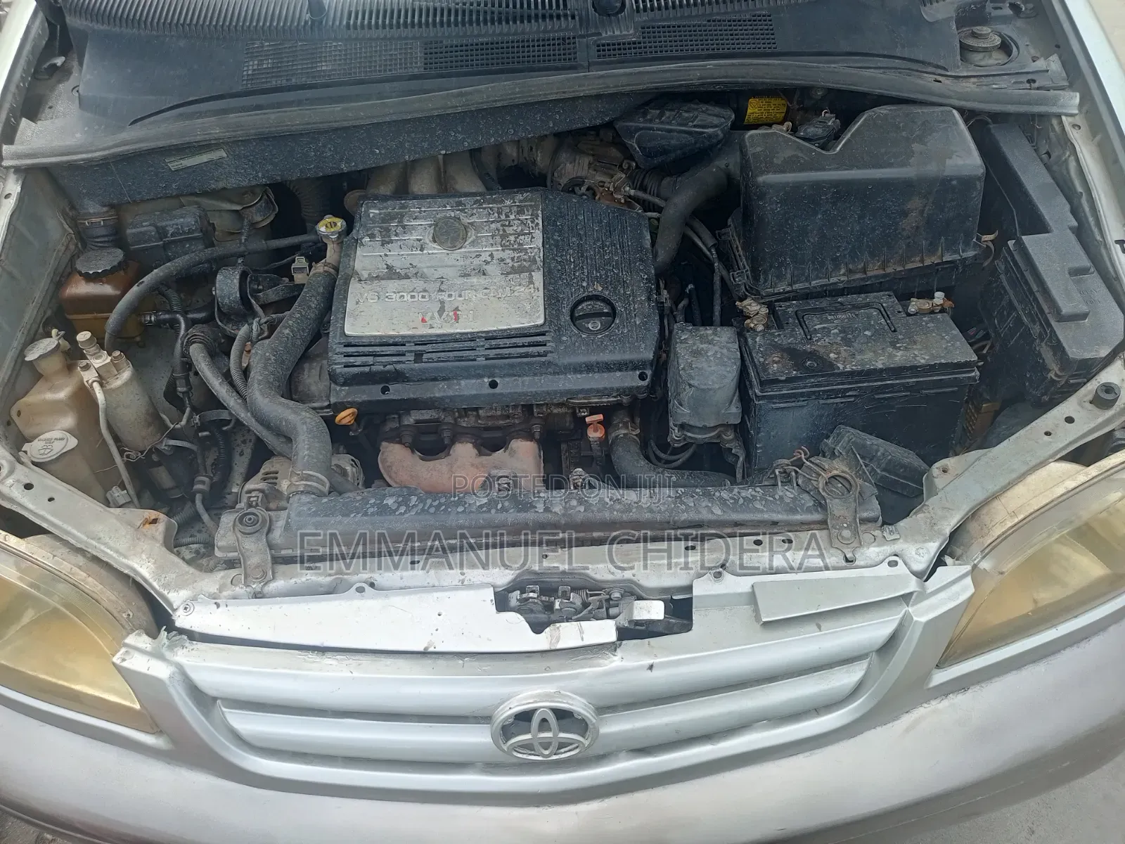 Toyota Sienna XLE 2002 Gold