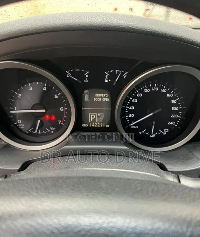 Toyota Land Cruiser 4.6 V8 VX-R 2014 Black