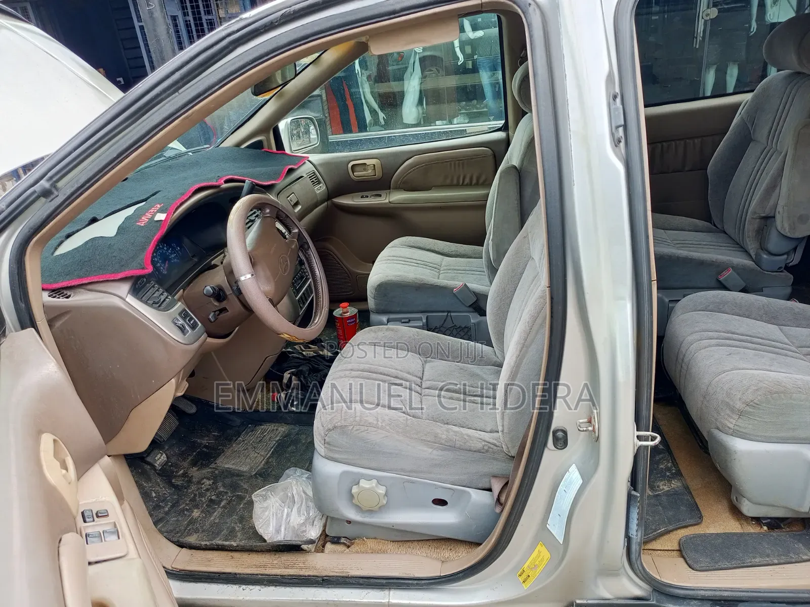 Toyota Sienna XLE 2002 Gold