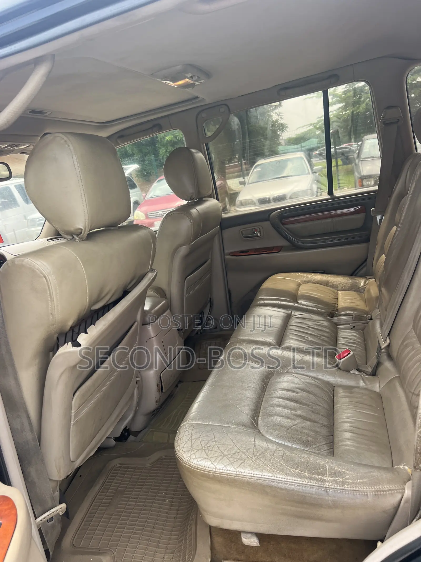 Lexus LX 470 Sport Utility 2006 Black