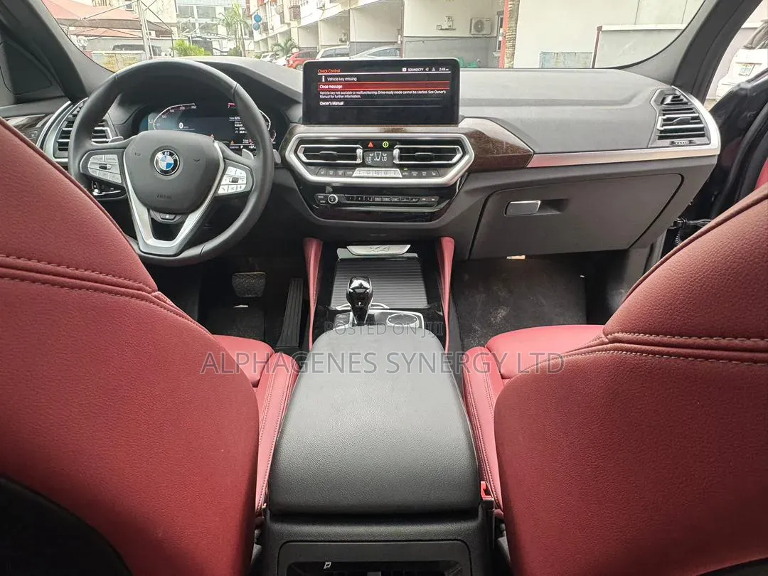 BMW X4 xDrive30i Sports Activity Coupe 2025 Black