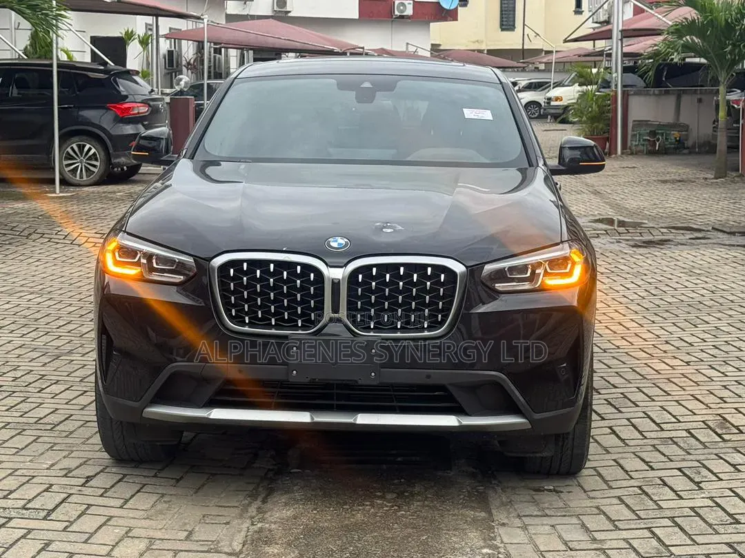 BMW X4 xDrive30i Sports Activity Coupe 2025 Black