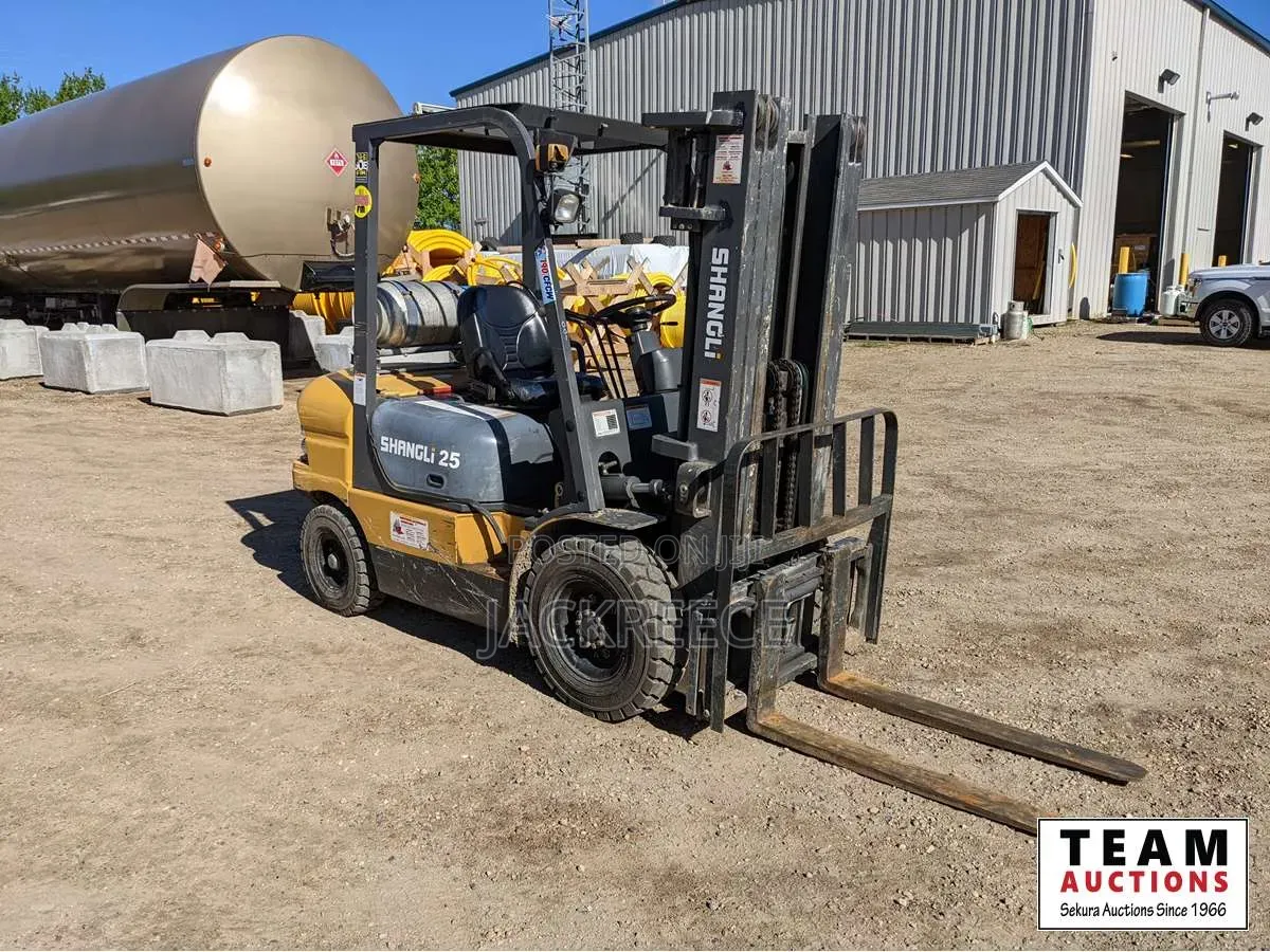 Strong. Reliable. Ready To Work. This Shangli Forklift Is Built