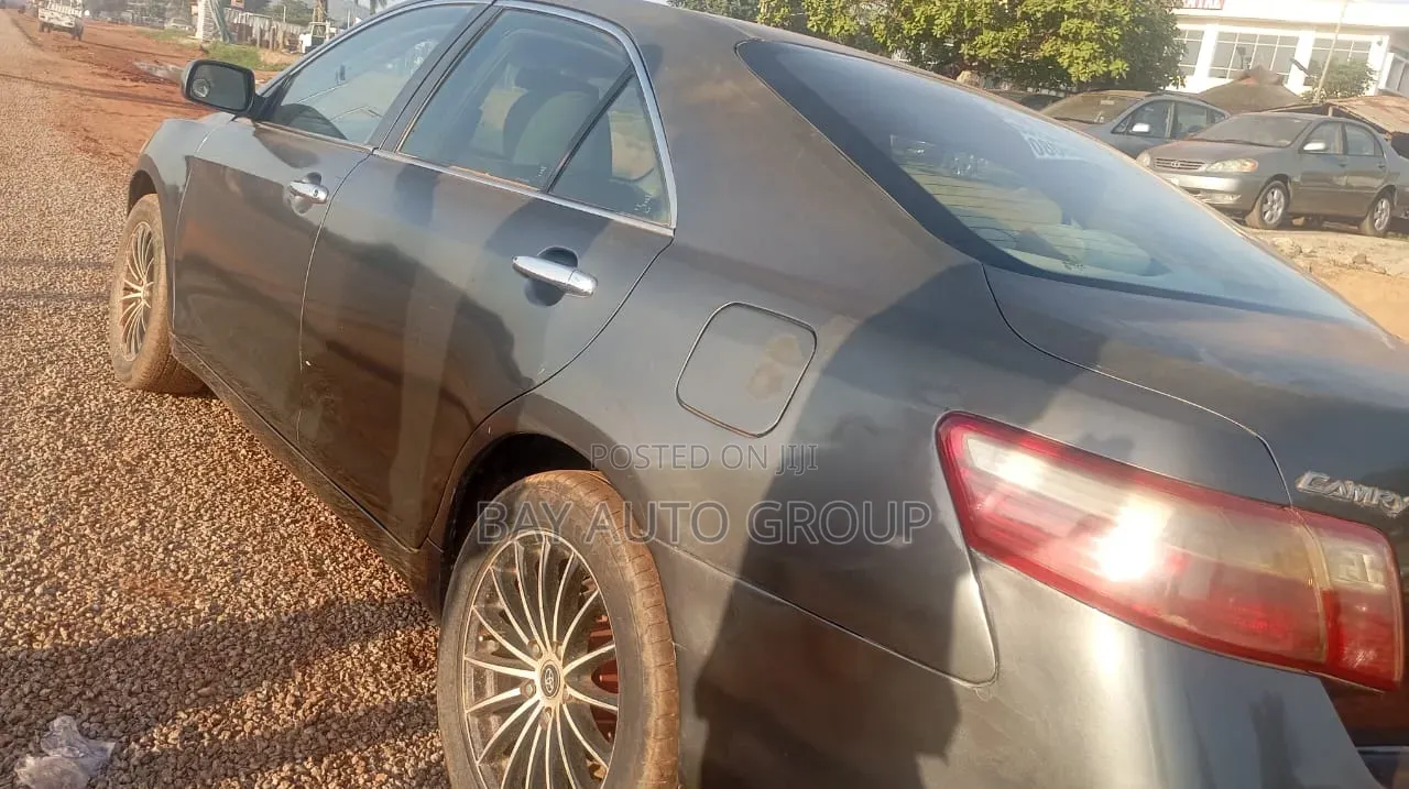 Toyota Camry 2.4 LE 2008 Gray