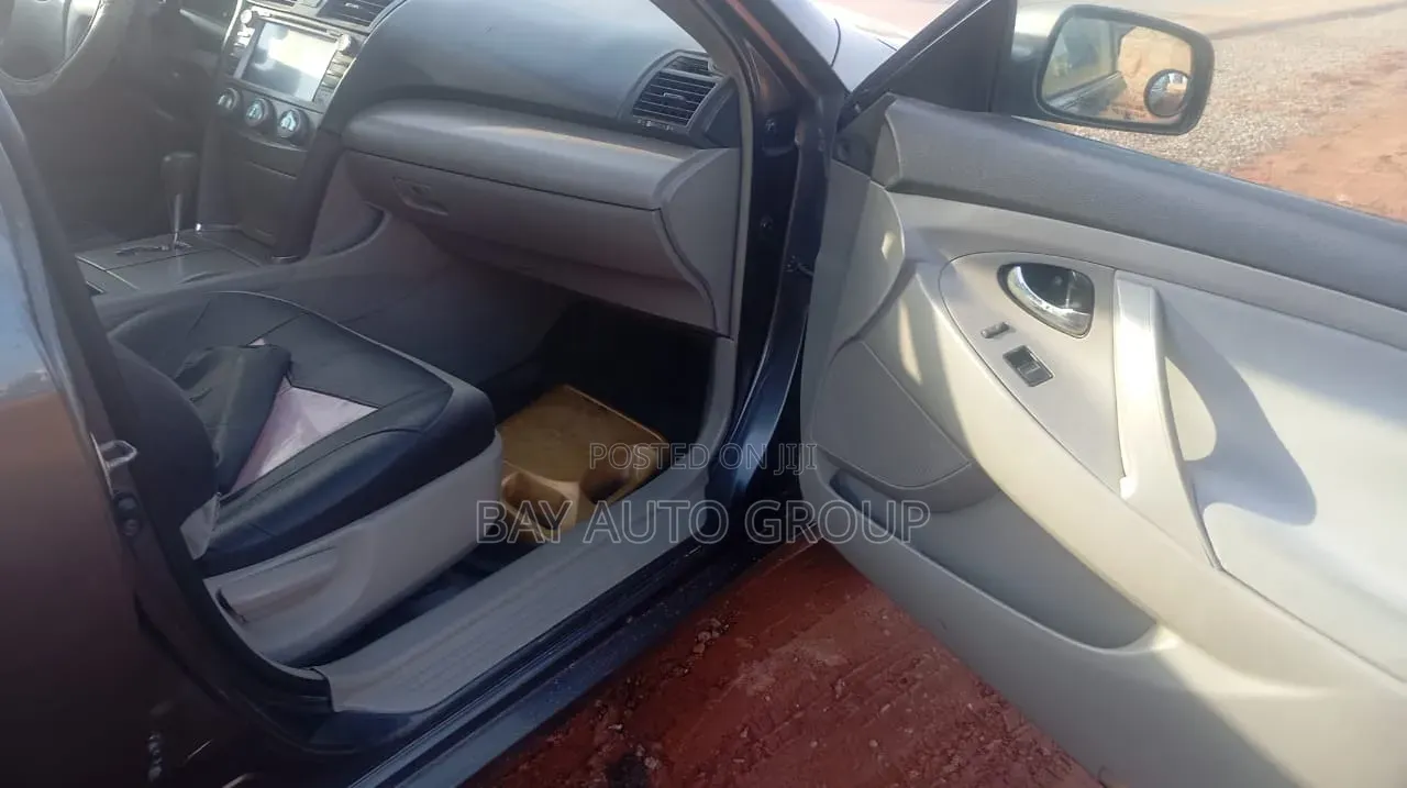Toyota Camry 2.4 LE 2008 Gray