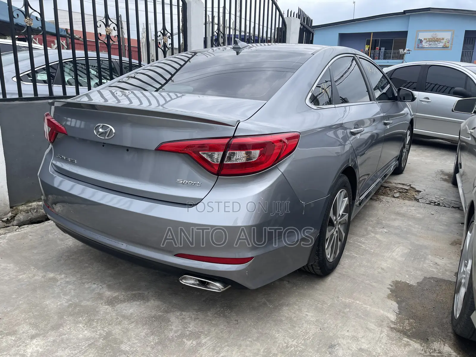 Hyundai Sonata SE 4dr Sedan (2.4L 4cyl 6A) 2015 Gray