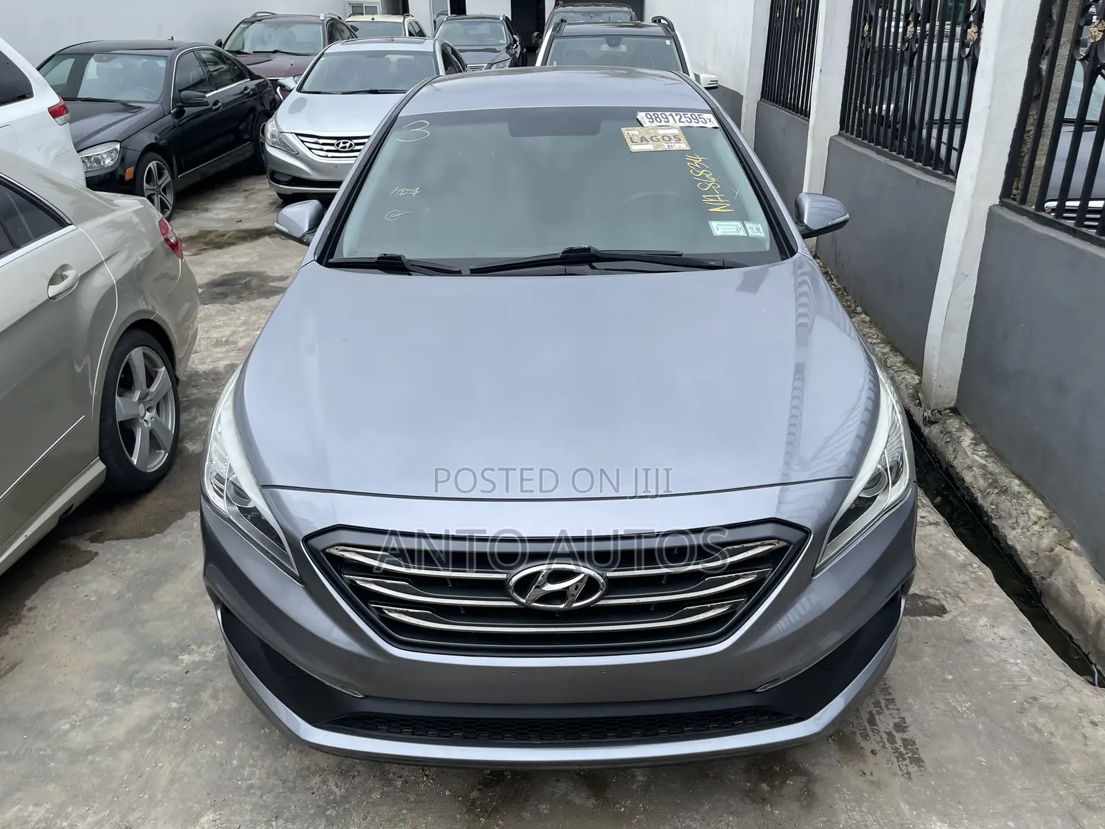 Hyundai Sonata SE 4dr Sedan (2.4L 4cyl 6A) 2015 Gray