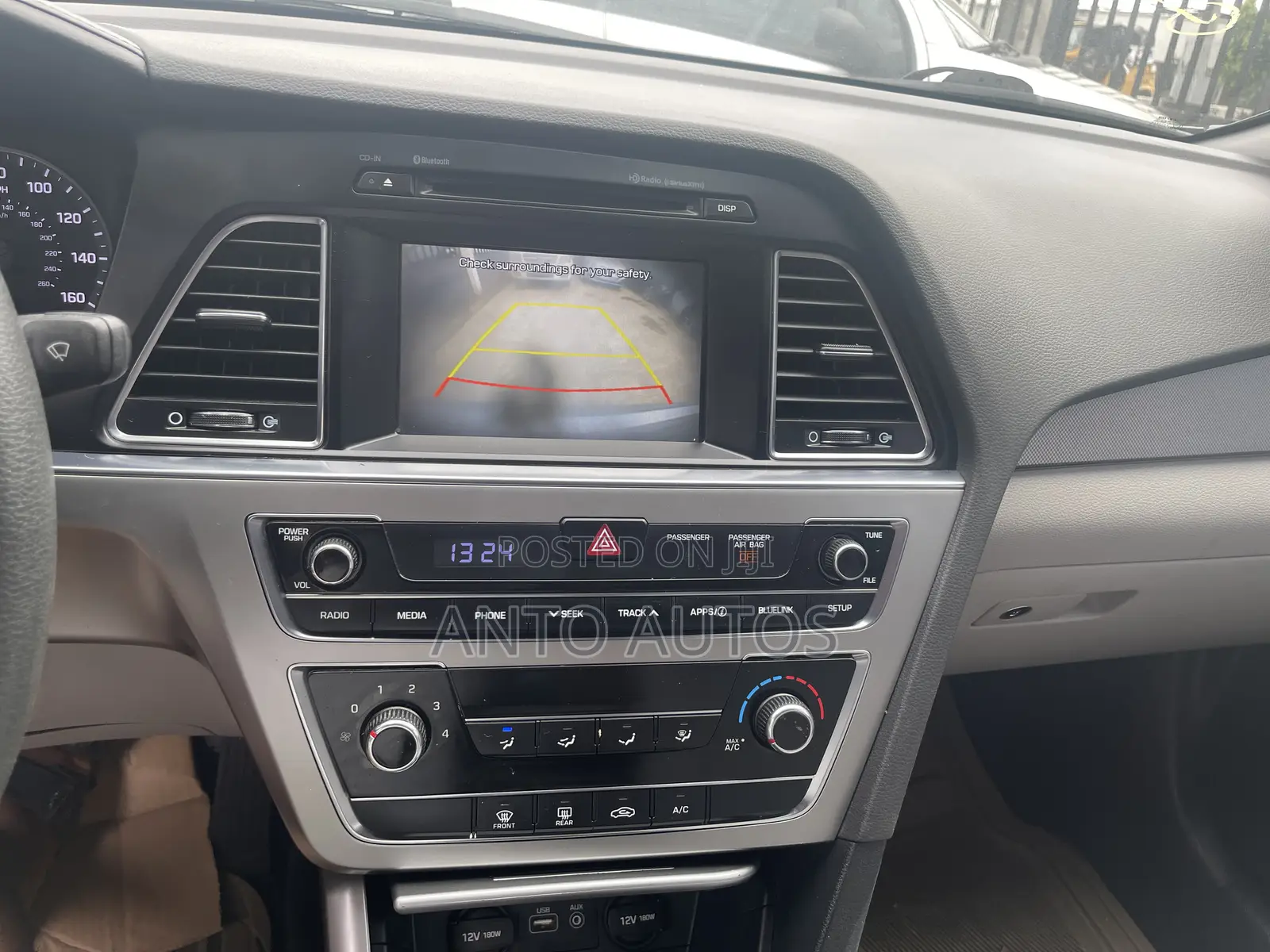 Hyundai Sonata SE 4dr Sedan (2.4L 4cyl 6A) 2015 Gray