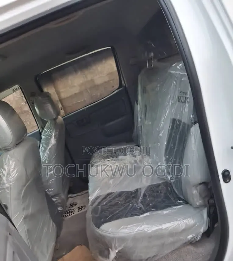 Toyota Hilux 2015 White
