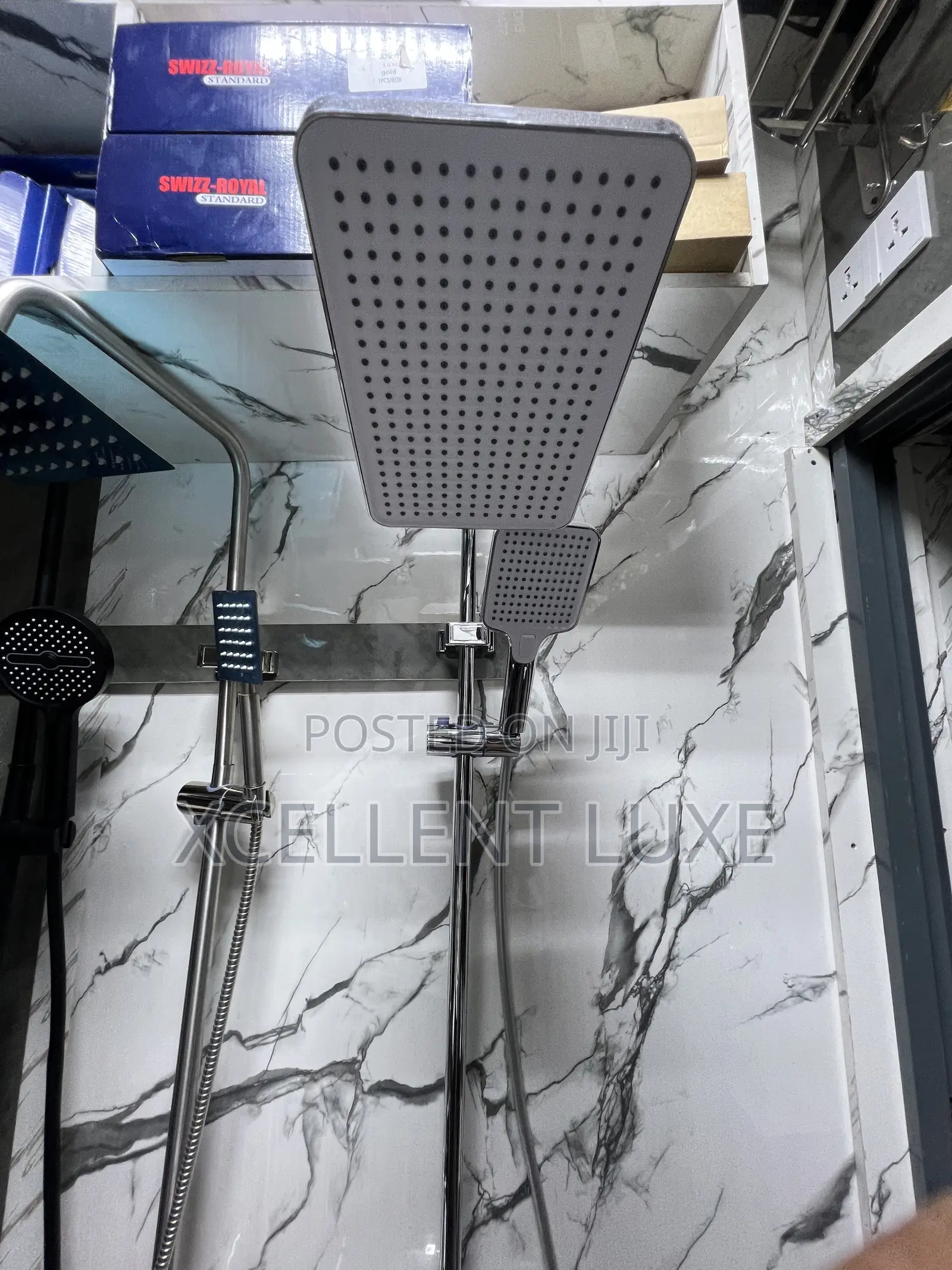 Chrome Shower Mixer With Sleeky Finishing