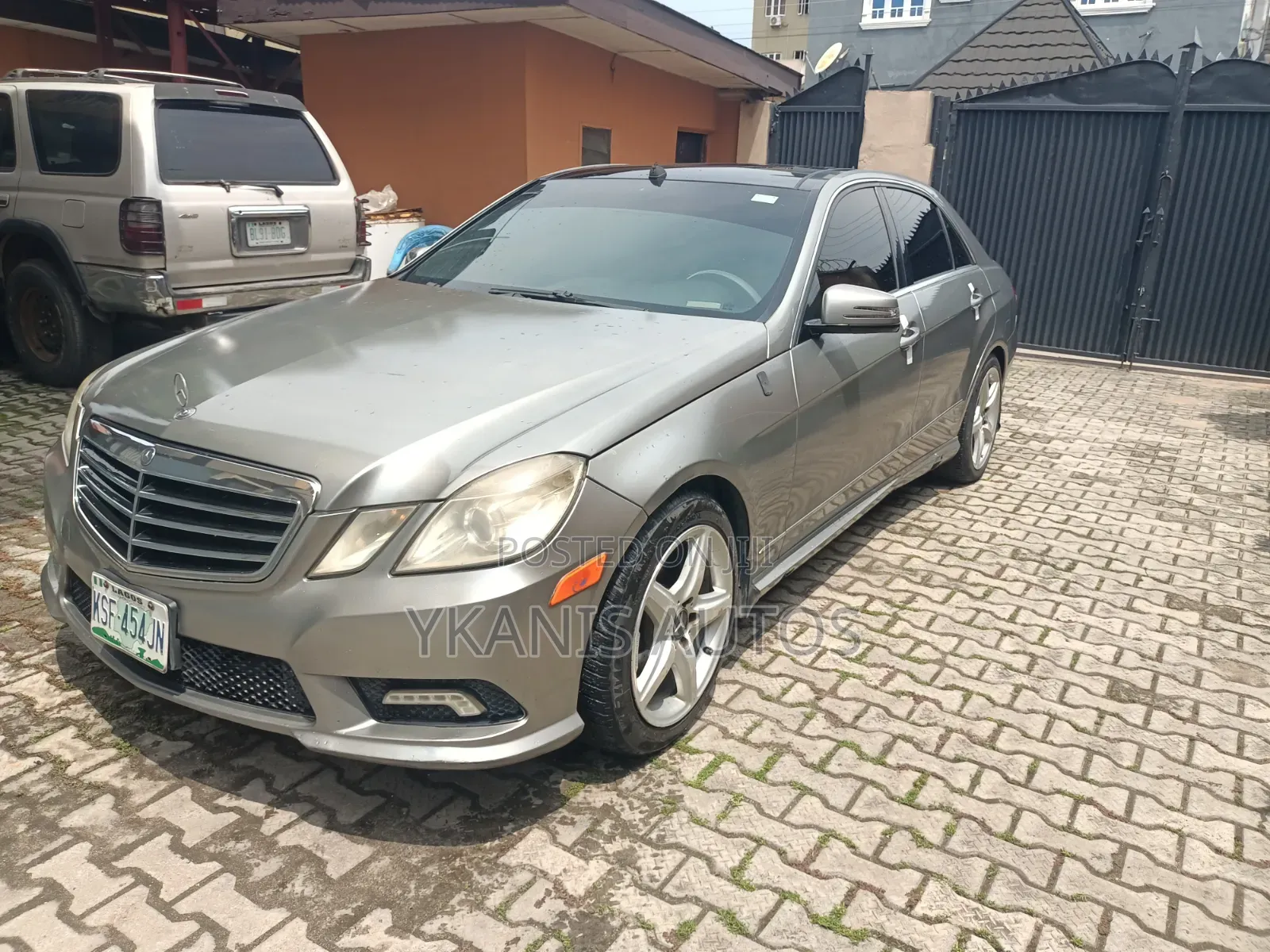 Mercedes-Benz E350 2011 Green