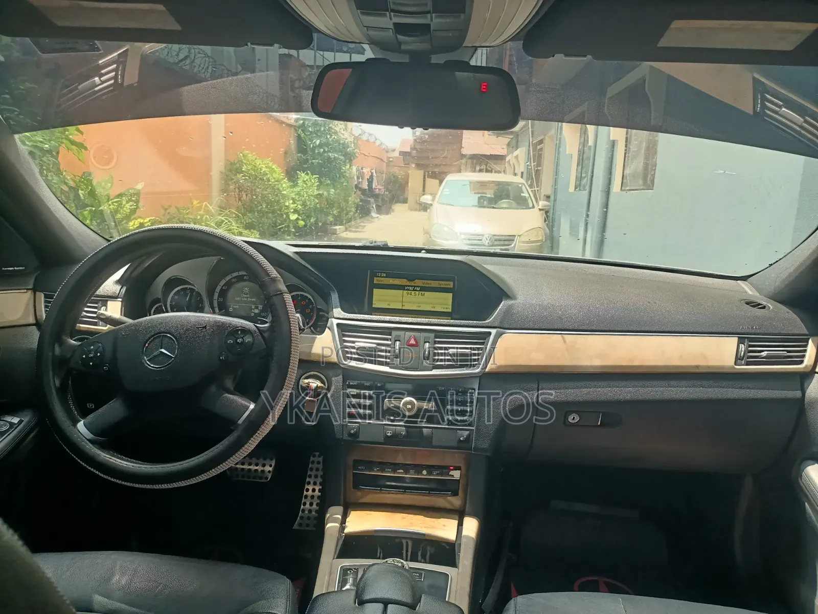 Mercedes-Benz E350 2011 Green