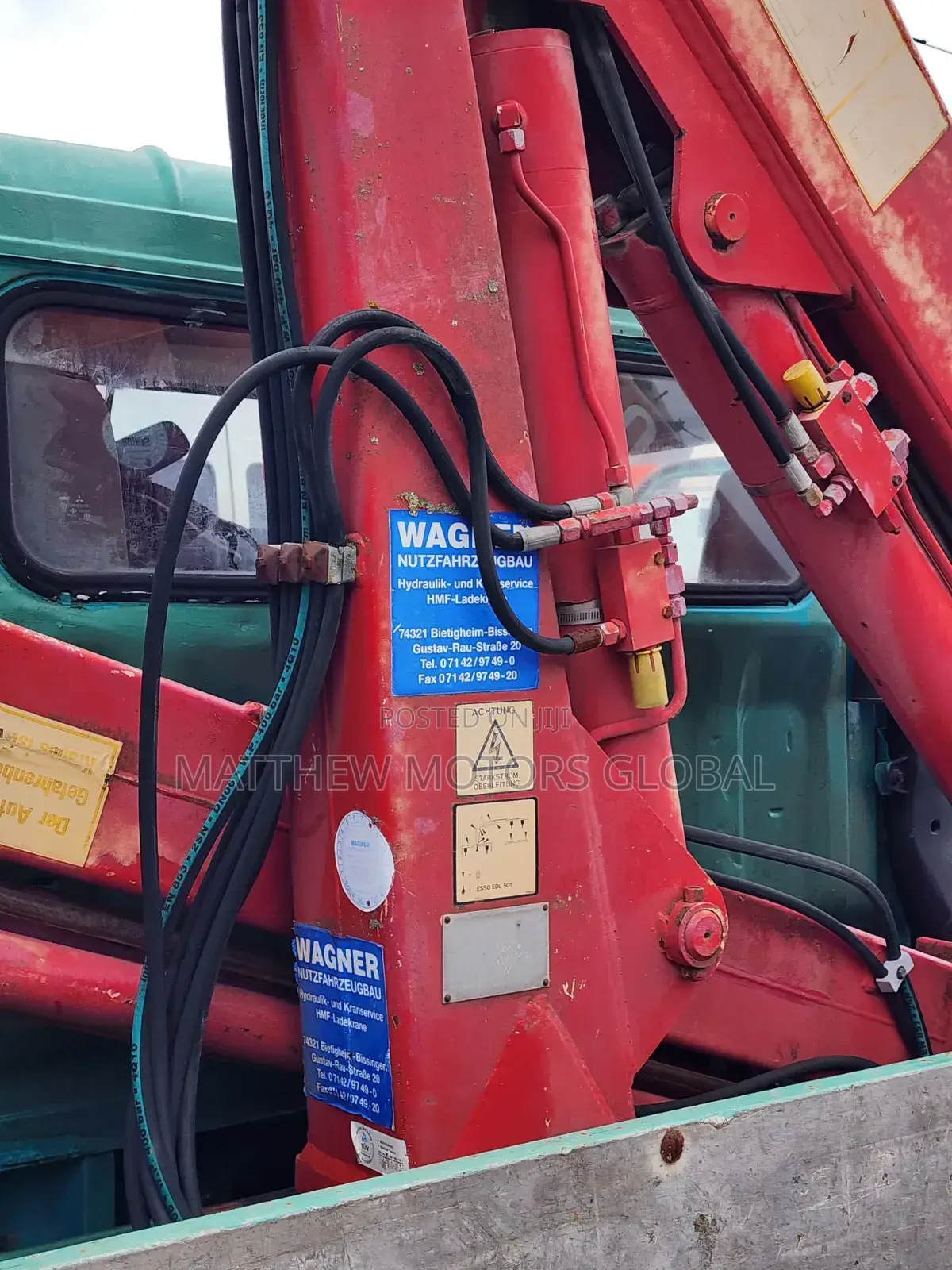 Super Clean Foreign Used Mitsubishi Canter Truck With 4 Tons Hiab