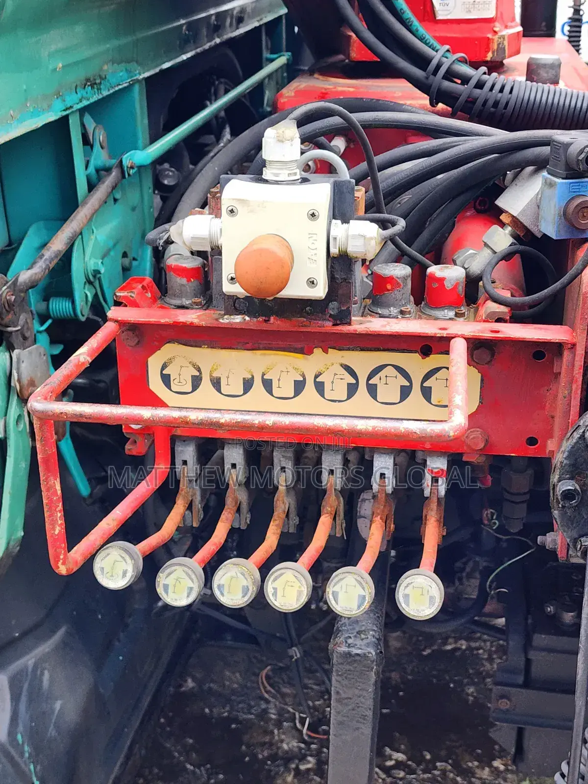 Super Clean Foreign Used Mitsubishi Canter Truck With 4 Tons Hiab