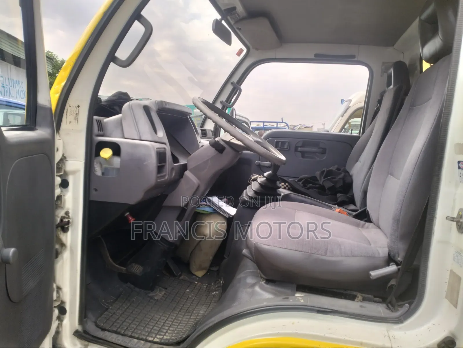 Nissan Capstar Container Body