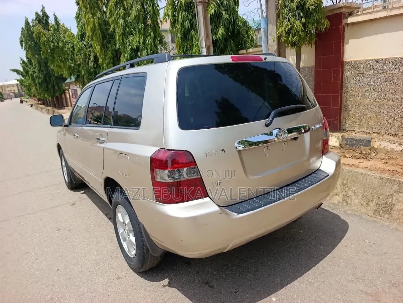 Toyota Highlander 2005 Gold