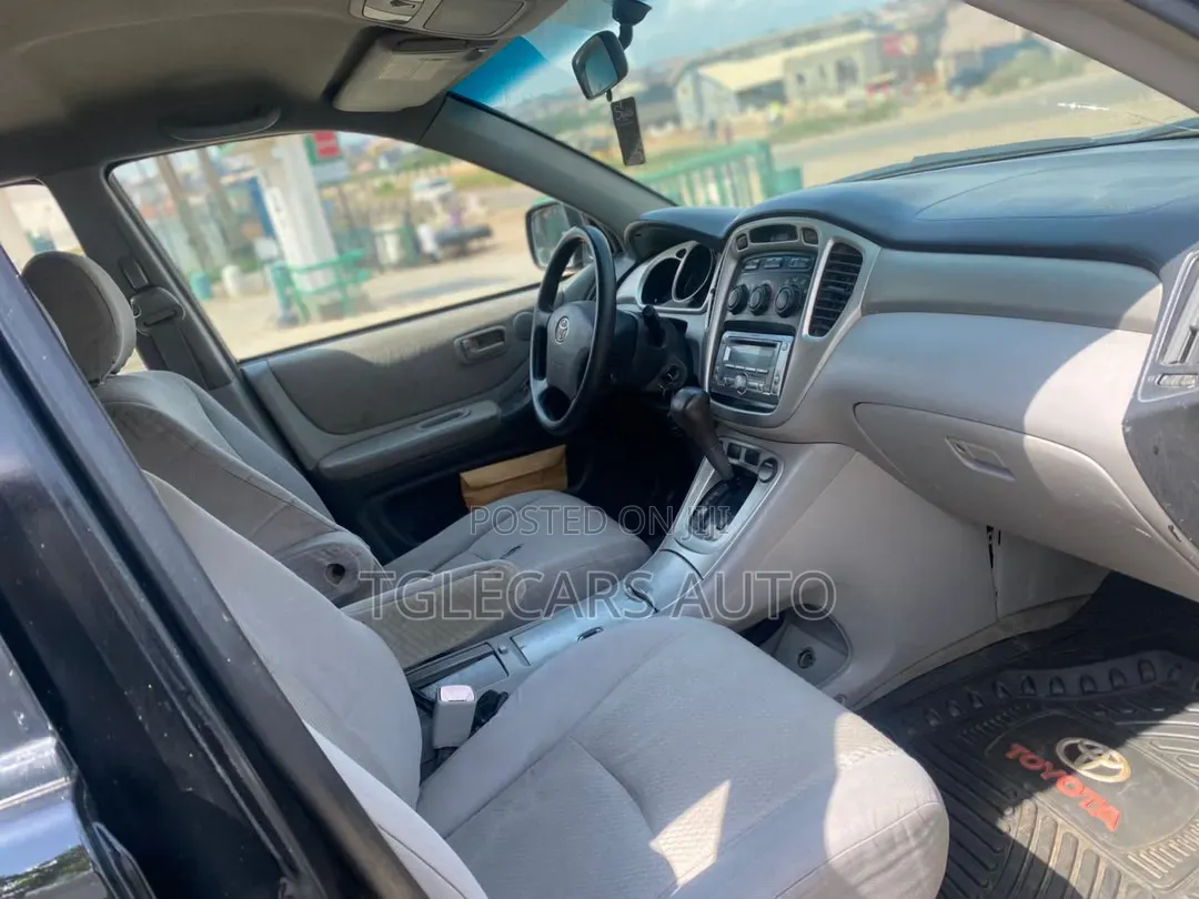 Toyota Highlander 2004 Black