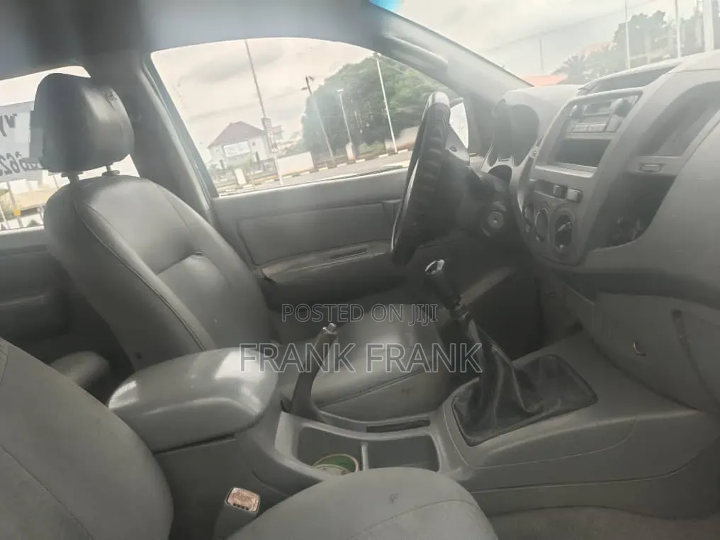 Toyota Hilux 2008 White
