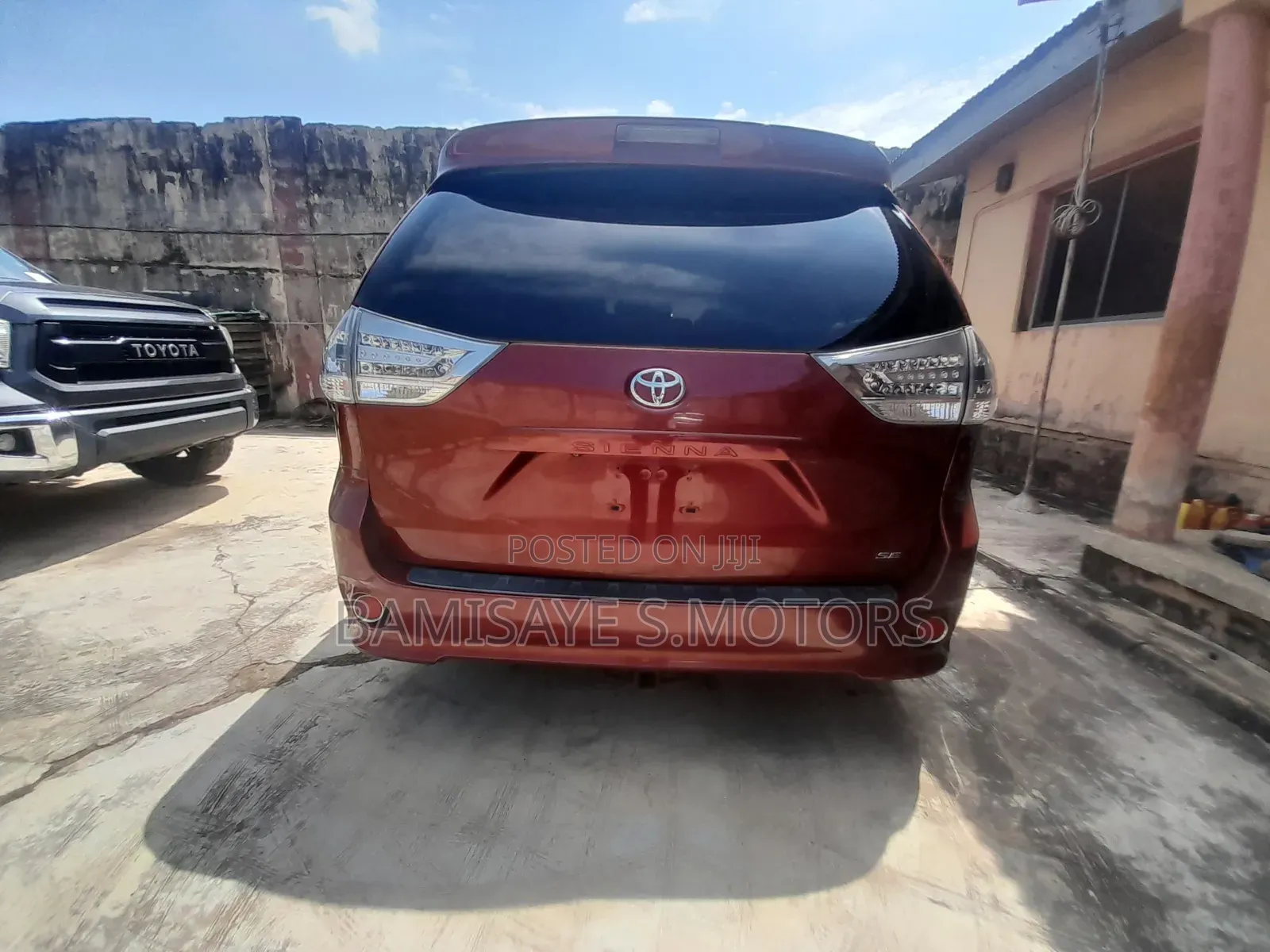 Toyota Sienna SE 8 Passenger 2012 Red