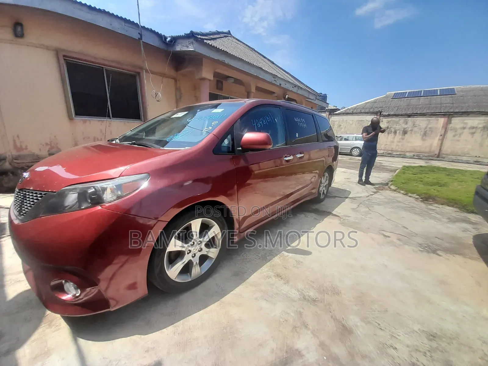 Toyota Sienna SE 8 Passenger 2012 Red