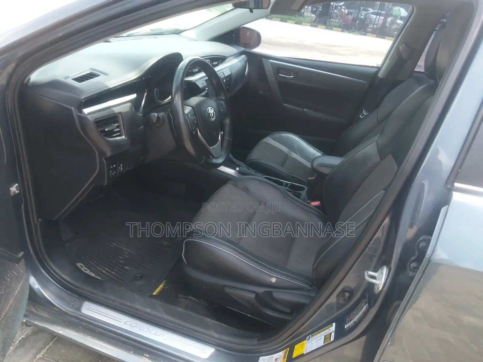 Toyota Corolla LE 4dr Sedan (1.8L 4cyl CVT) 2016 Gray
