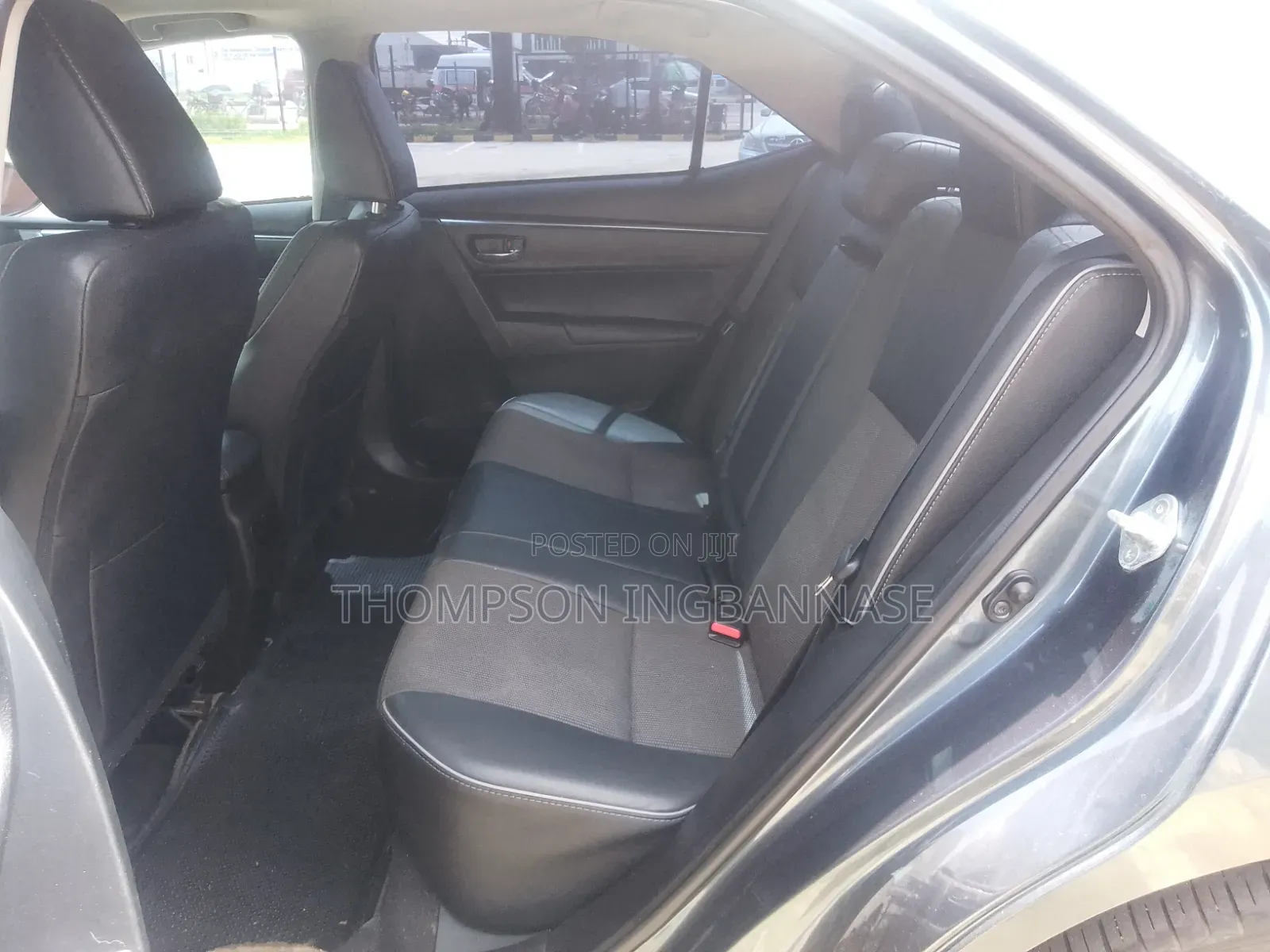 Toyota Corolla LE 4dr Sedan (1.8L 4cyl CVT) 2016 Gray