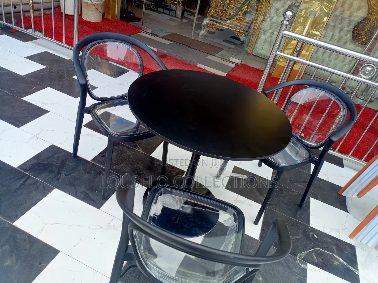 Your Best Quality Acrylic Restaurant Chair N Table