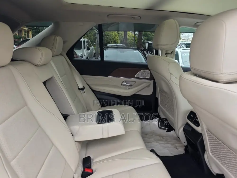 Mercedes-Benz GLE-Class GLE 350 2022 White