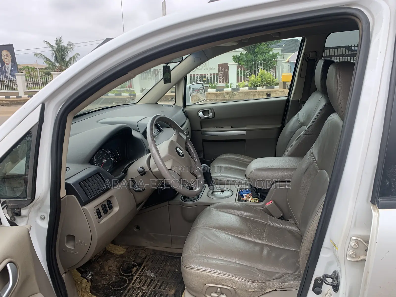 Mitsubishi Endeavor SE 2010 White