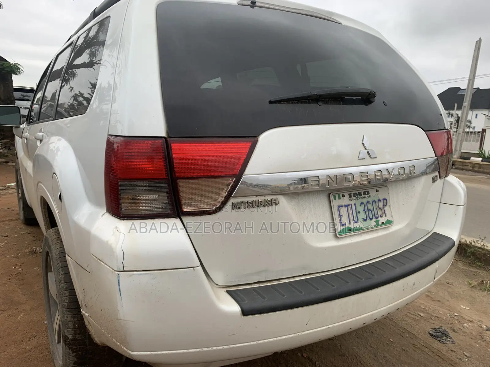 Mitsubishi Endeavor SE 2010 White