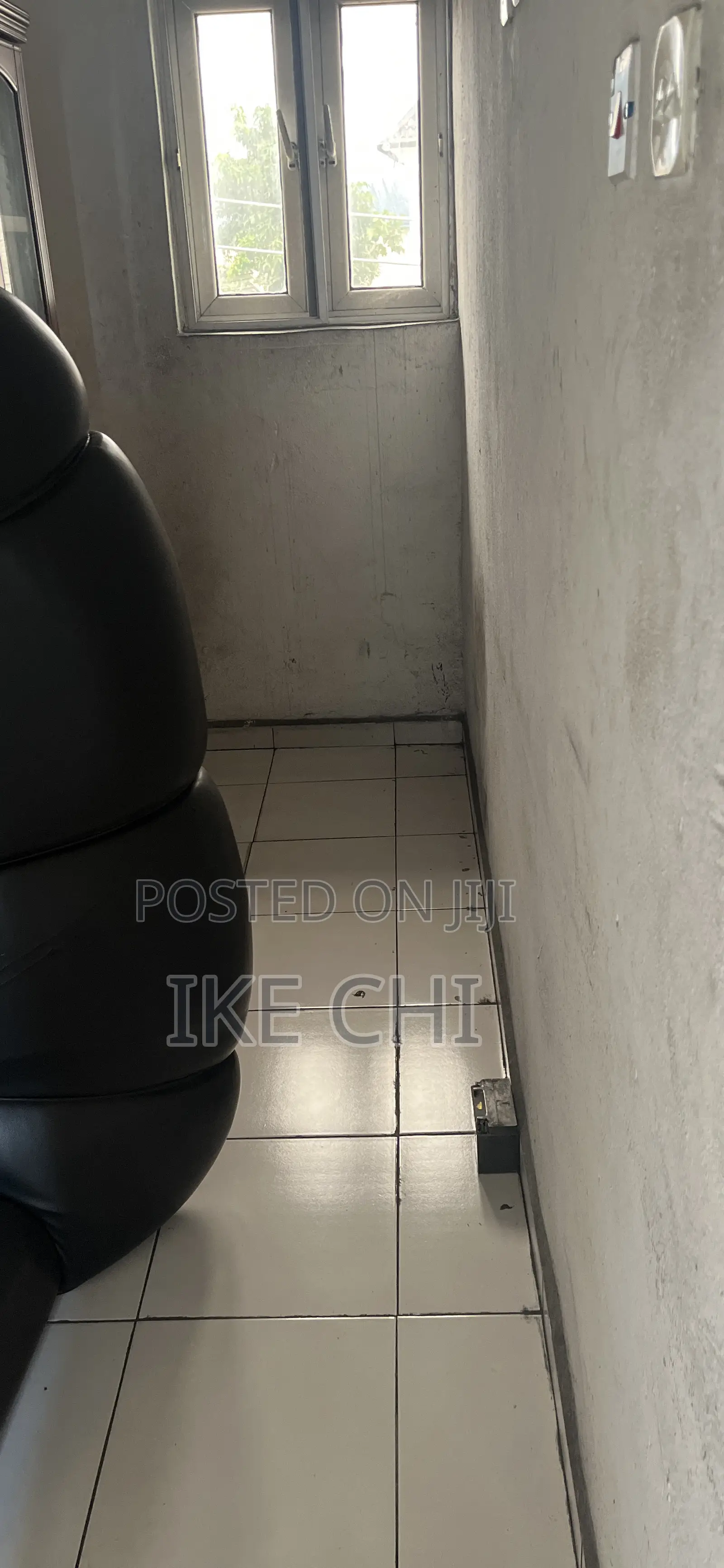 Furnished 2bdrm Block of Flats in Woji for rent