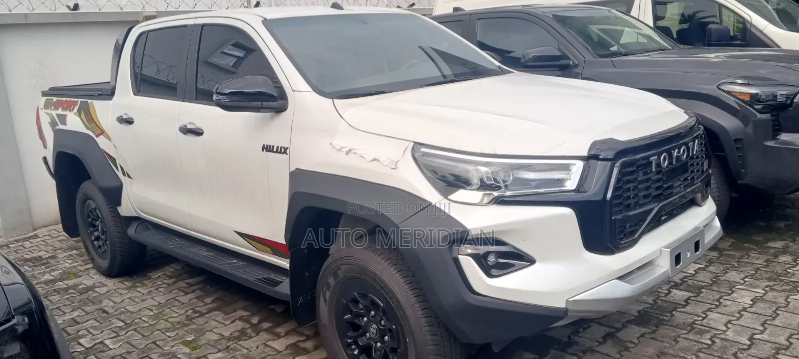 New Toyota Hilux 2025 White
