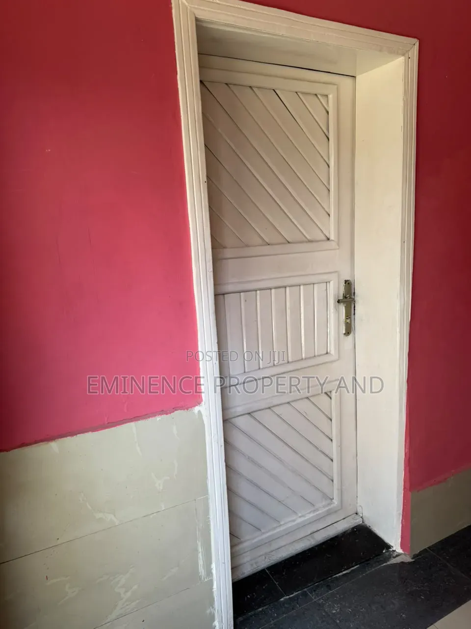 3bdrm Apartment in Lekki Phase 1 for rent
