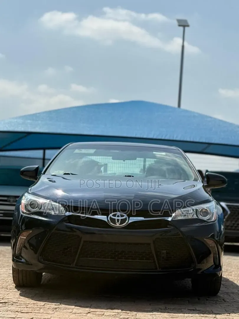 Toyota Camry XLE 4dr Sedan (3.5L 6cyl 6A) 2017 Black