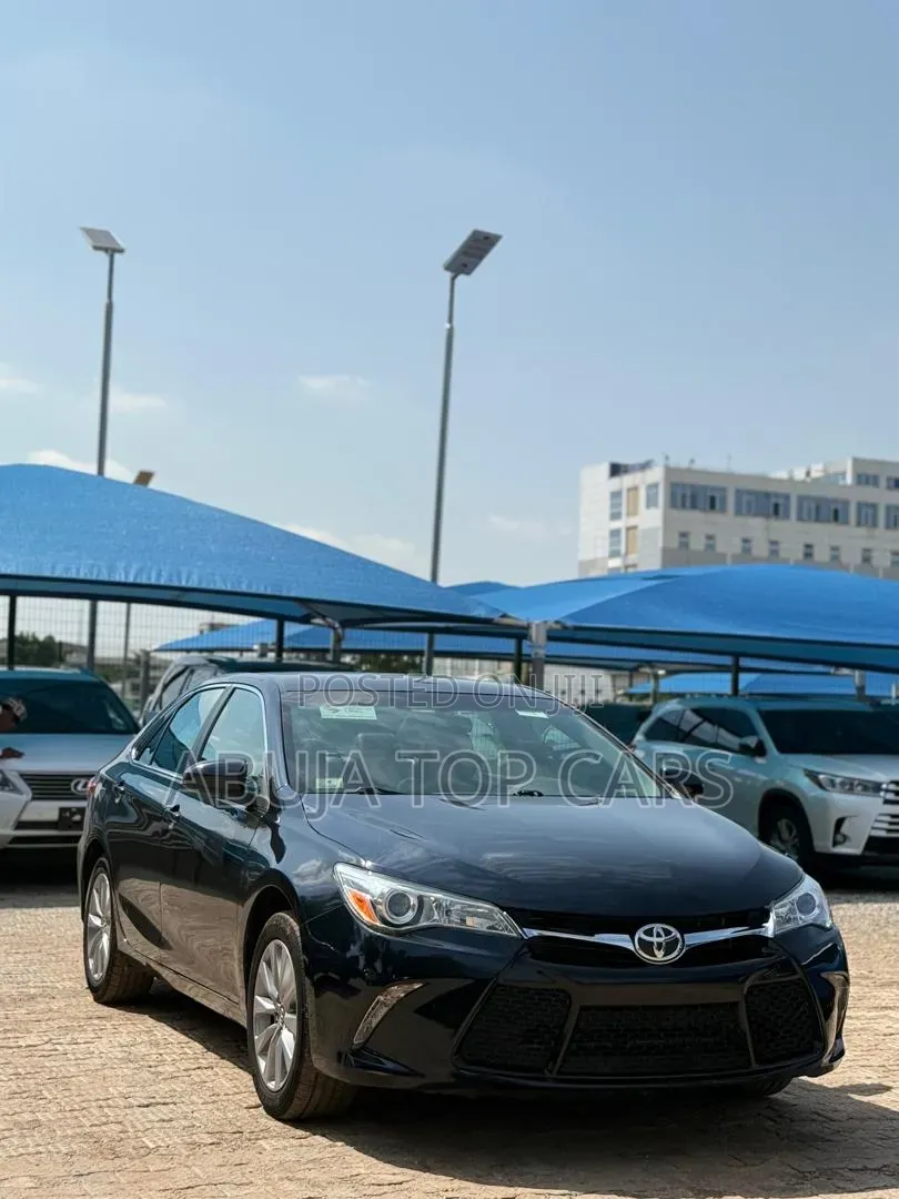Toyota Camry XLE 4dr Sedan (3.5L 6cyl 6A) 2017 Black