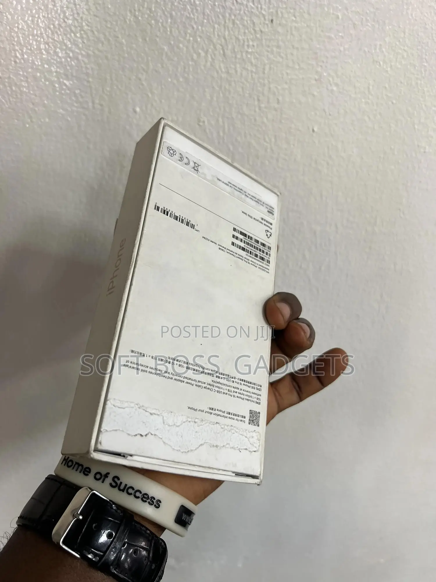 Apple iPhone 16 Pro 128 GB Gold