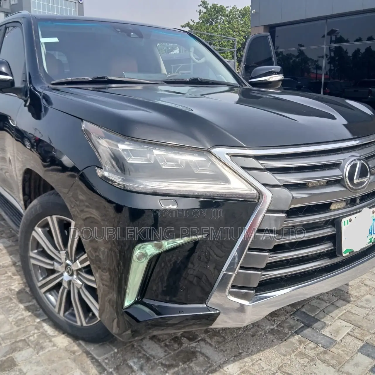 Lexus LX 570 (5 seats) AWD 2017 Black