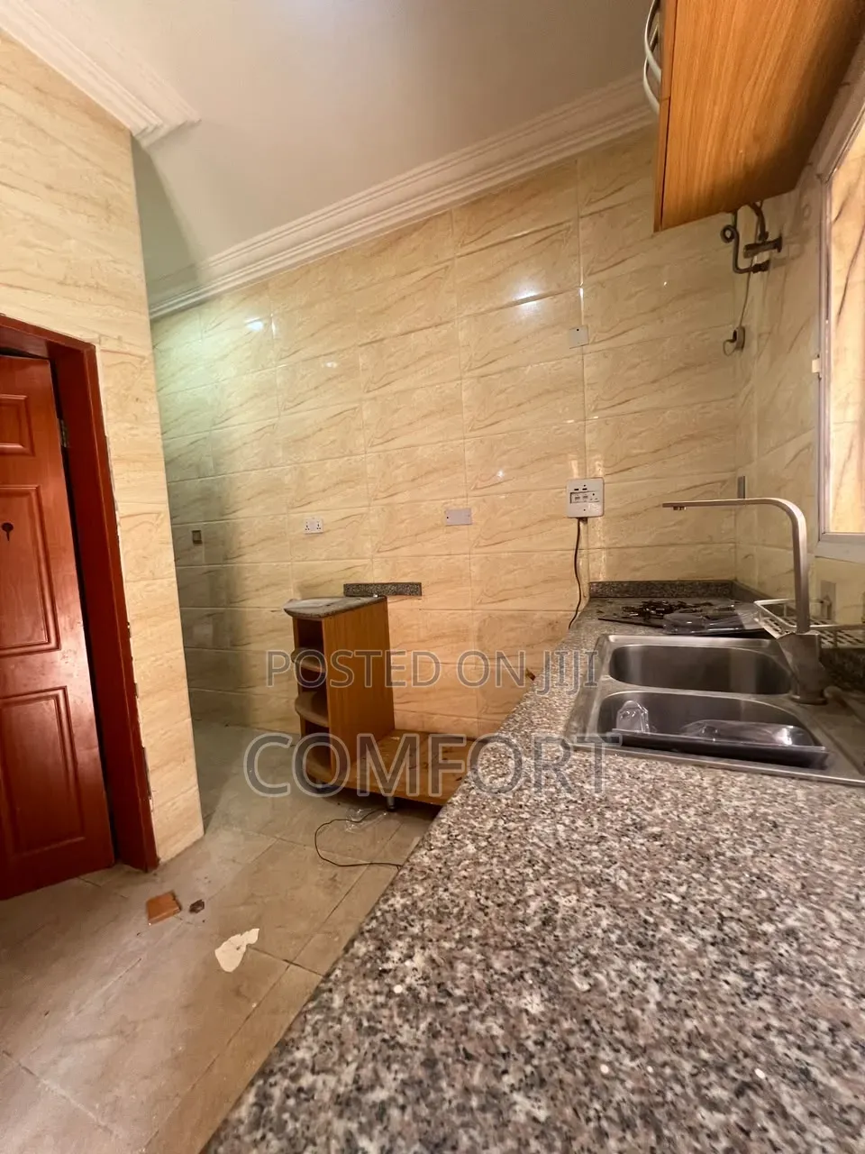 2bdrm Block of Flats in Lifecamp, Dape for rent
