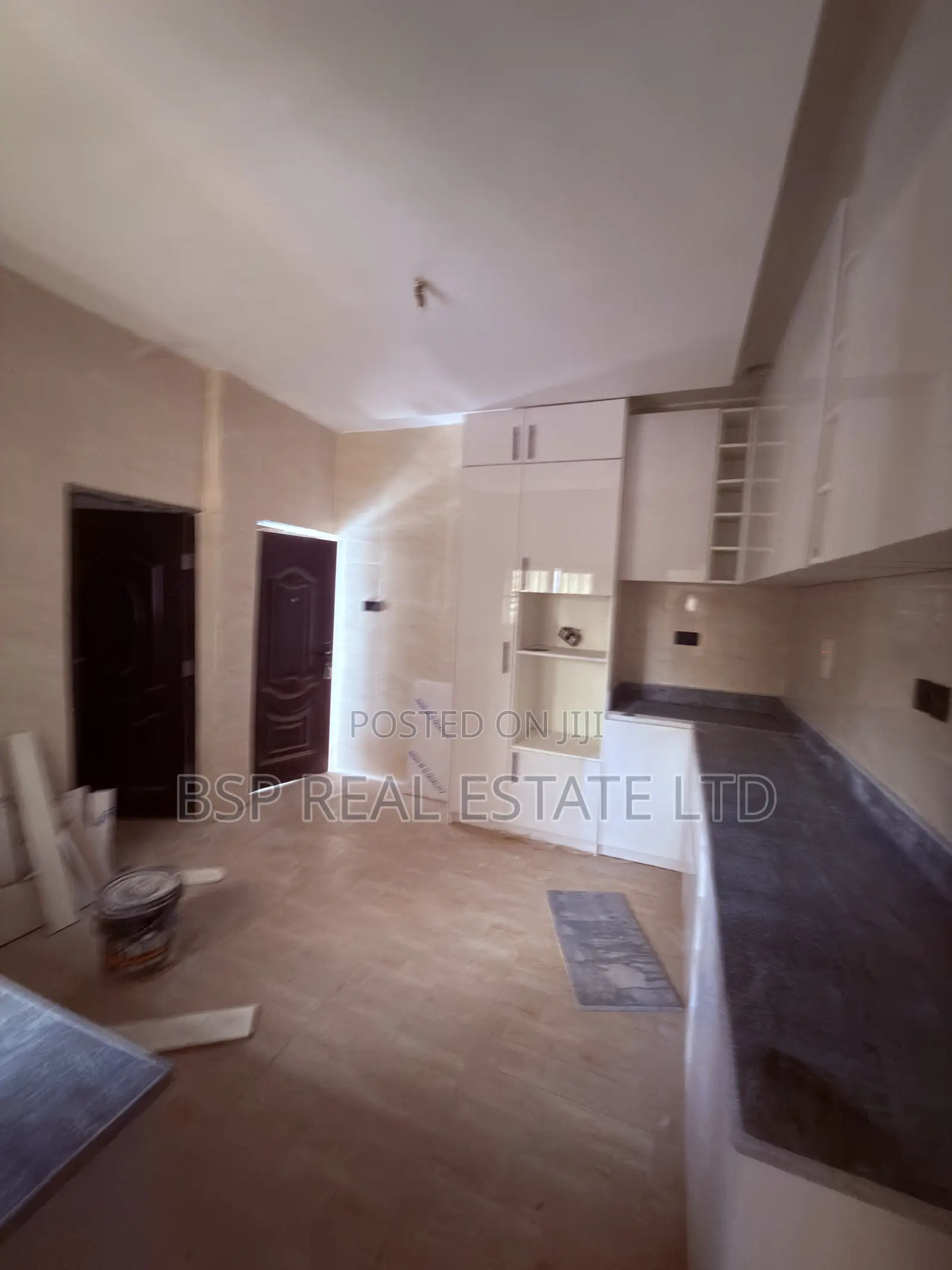 4bdrm Duplex in Apo District for sale