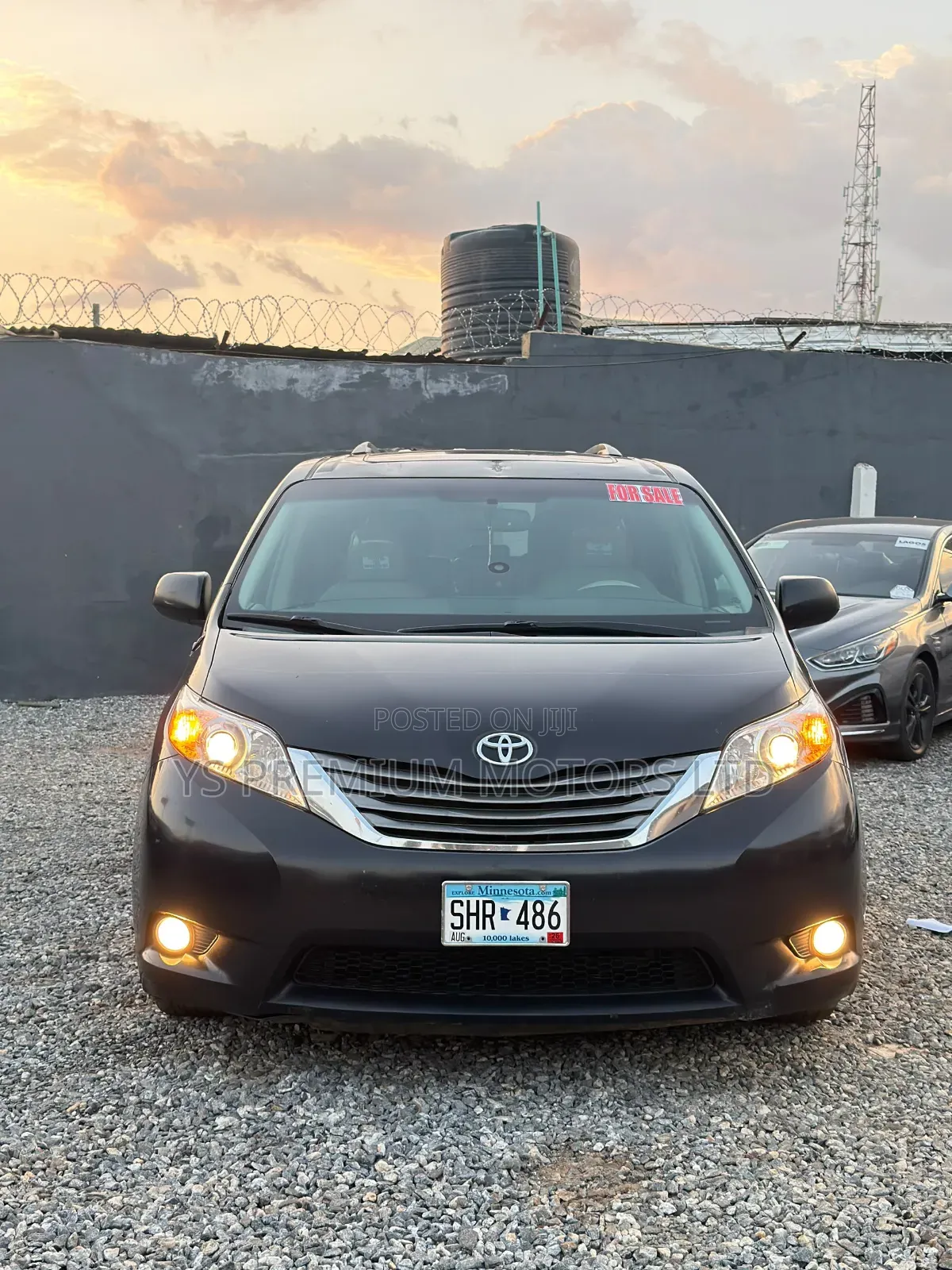 Toyota Sienna 2013 Black