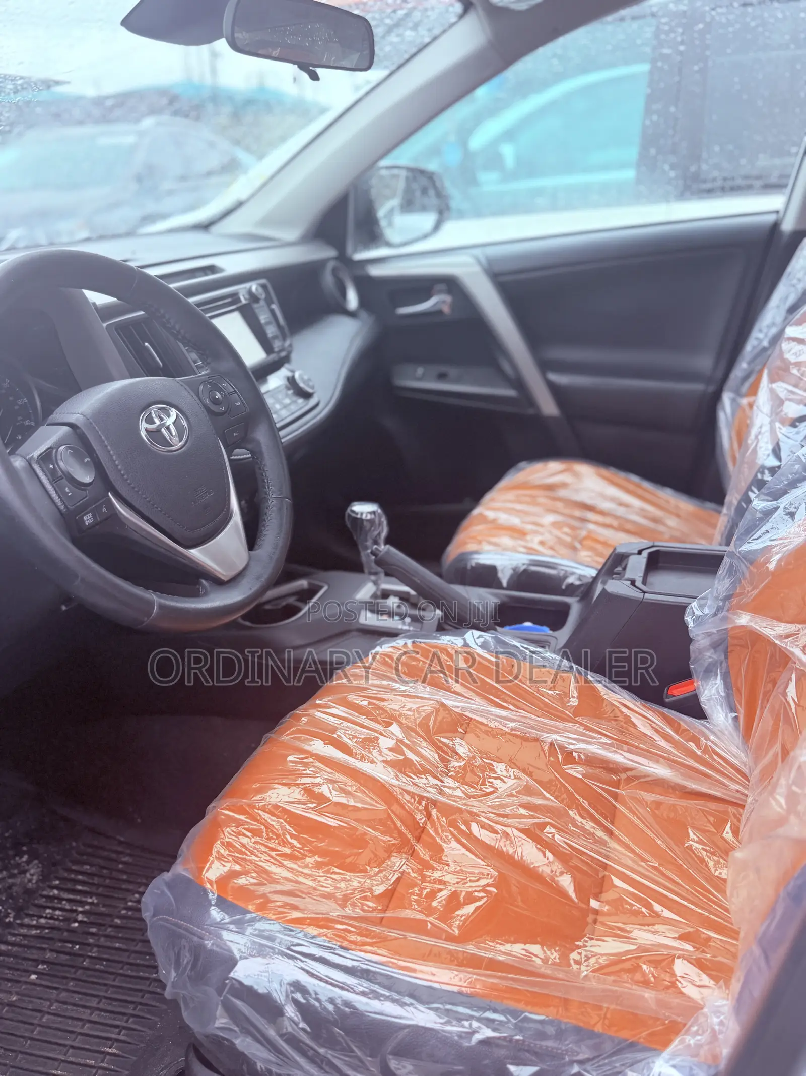 Toyota RAV4 XLE 4dr SUV AWD (2.5L 4cyl 6A) 2018 White