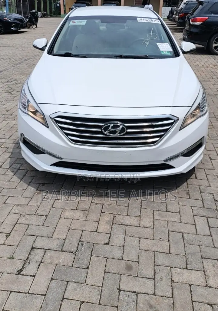 Hyundai Sonata Sport 4dr Sedan (2.4L 4cyl 6A) 2015 White