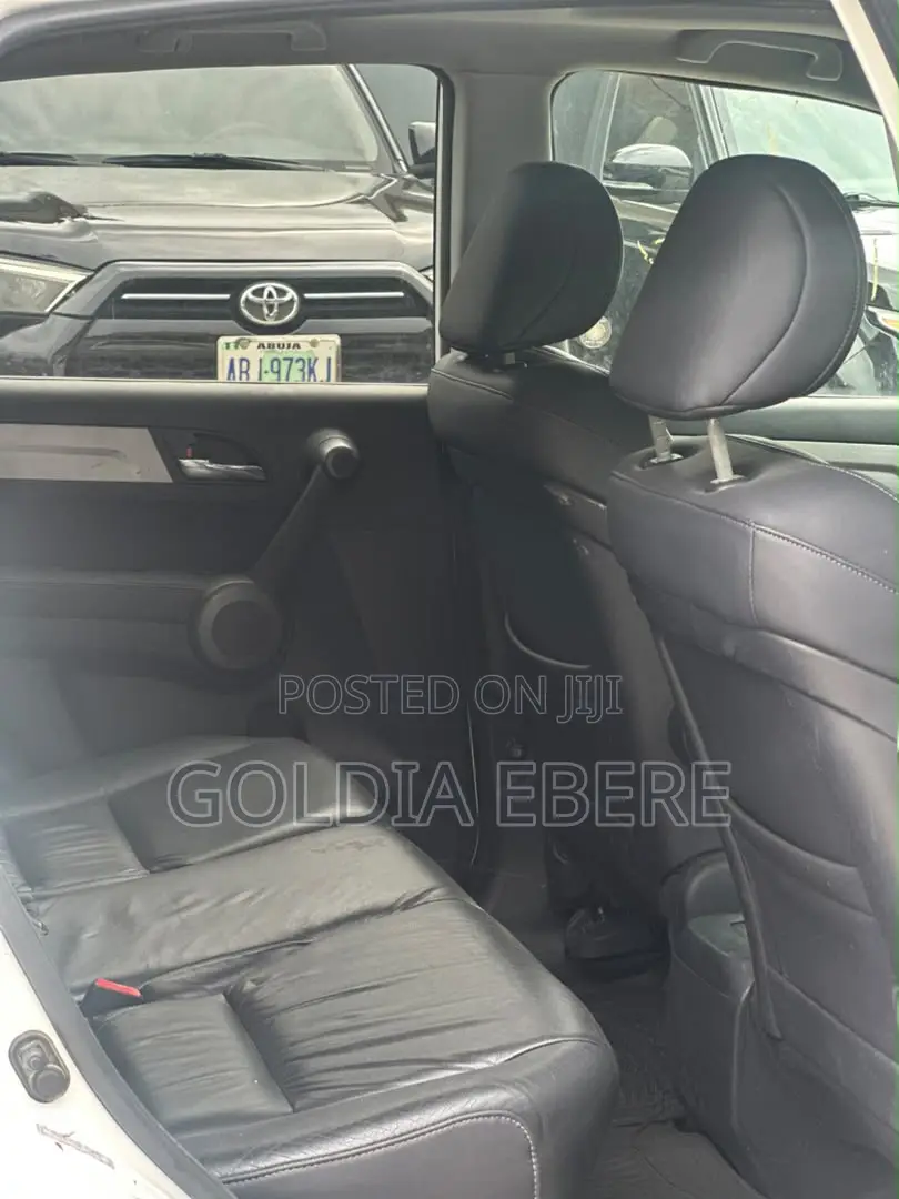 Honda CR-V 2011 White