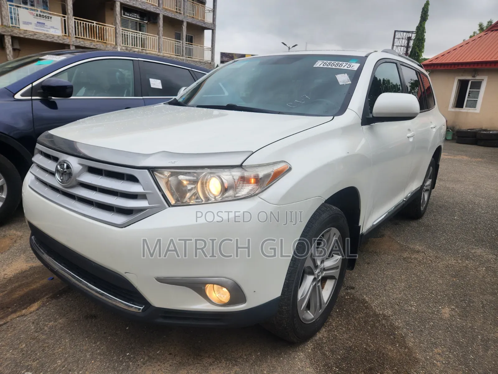 Toyota Highlander Plus 3.5L 4WD 2013 White