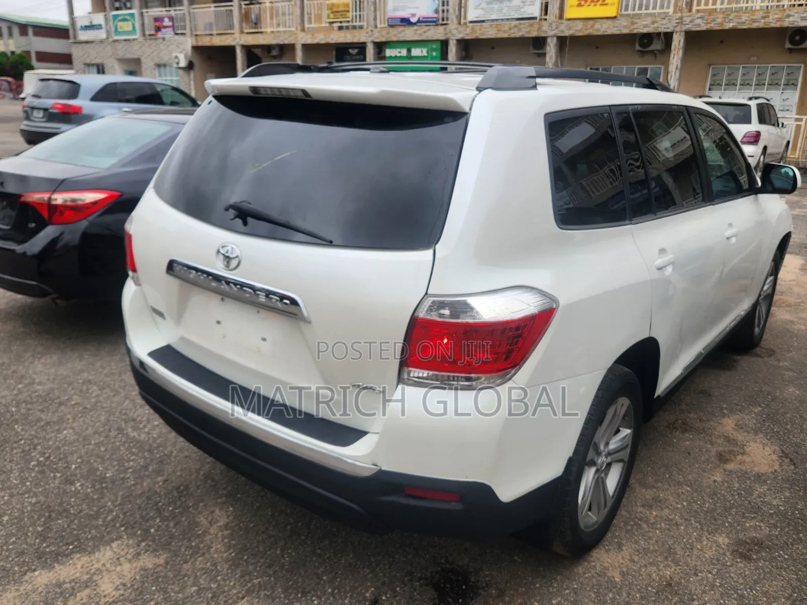 Toyota Highlander Plus 3.5L 4WD 2013 White