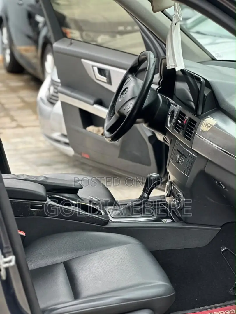 Mercedes-Benz GLK-Class 2010 Black
