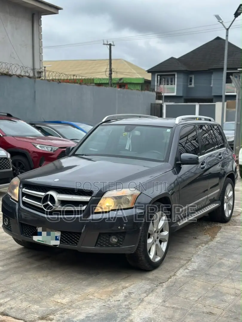 Mercedes-Benz GLK-Class 2010 Black
